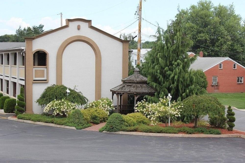 Aderi Hotel Near Bucknell University Lewisburg Exterior photo