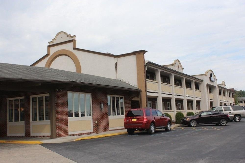 Aderi Hotel Near Bucknell University Lewisburg Exterior photo